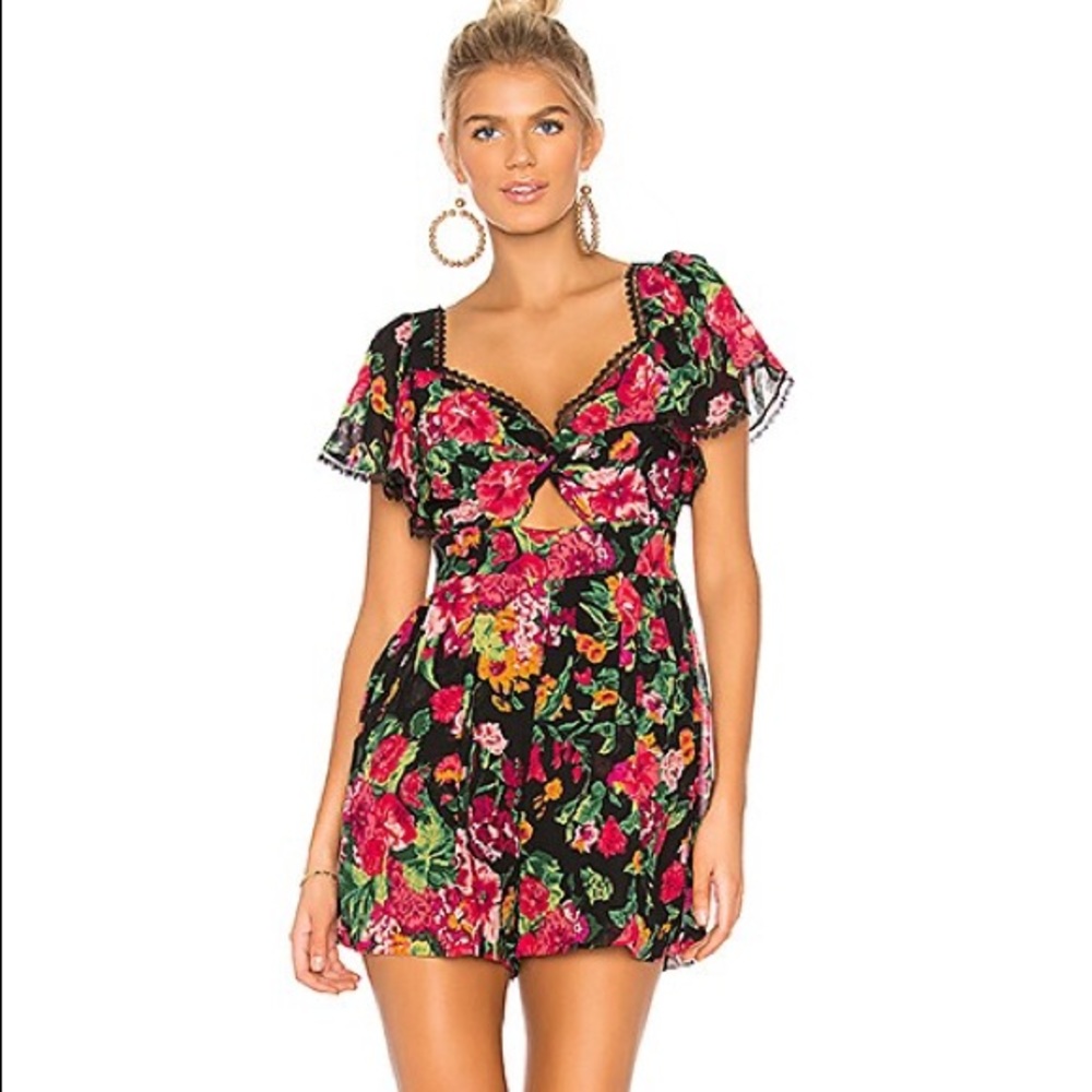 BCBGMAXAZRIA Twist Front Romper- NWOT!